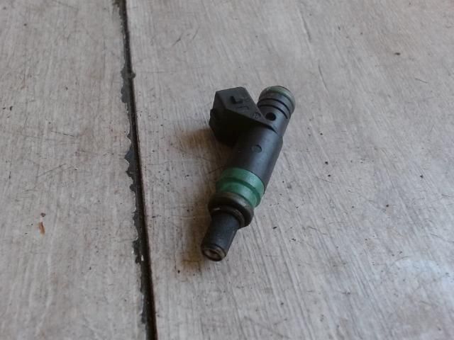 bontott FORD FOCUS I Porlasztó (1 db)