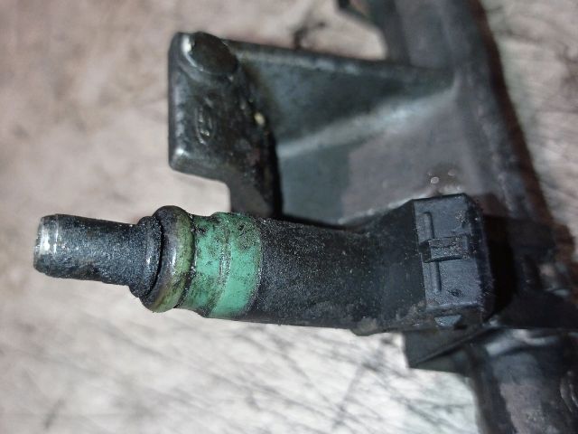 bontott FORD FOCUS I Porlasztó (1 db)