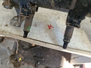 bontott FORD FOCUS I Porlasztó Sor / Híd