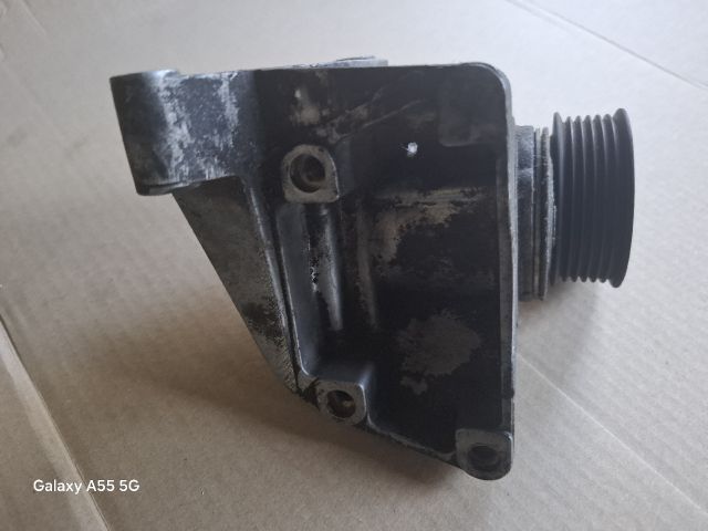 bontott FORD FOCUS I Szervó Tartó Bak Szíjfeszítővel