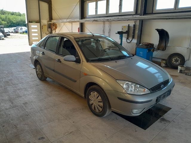 bontott FORD FOCUS I Tanksapka