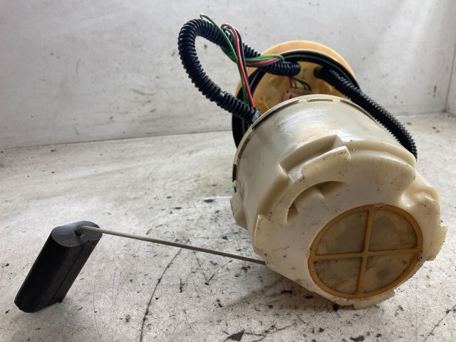 bontott FORD FOCUS I Üzemanyag Szivattyú