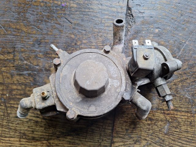 bontott FORD FOCUS I Vákumpumpa