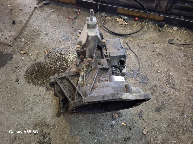 bontott FORD FOCUS I Váltó (Mechanikus)