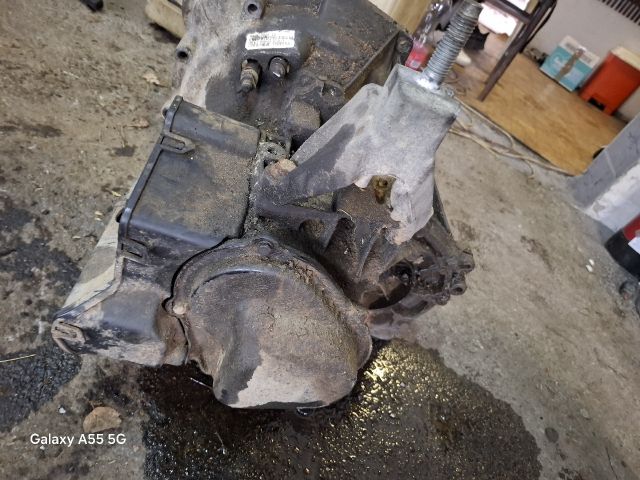 bontott FORD FOCUS I Váltó (Mechanikus)