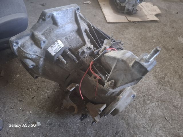 bontott FORD FOCUS I Váltó (Mechanikus)