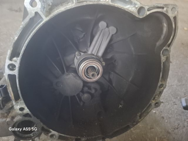 bontott FORD FOCUS I Váltó (Mechanikus)