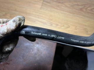 bontott FORD FOCUS I Vízcső