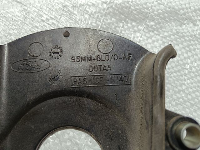 bontott FORD FOCUS I Alsó Vezérlés Burkolat