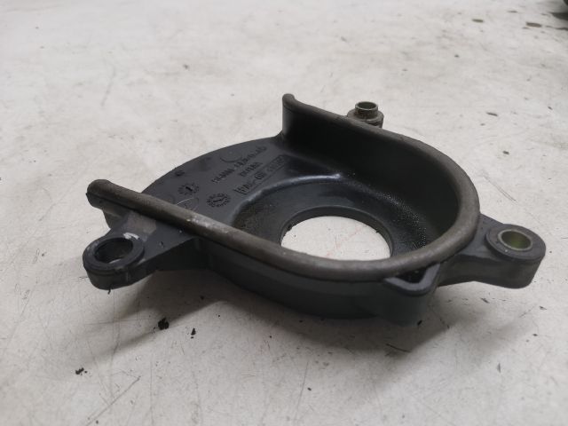 bontott FORD FOCUS I Alsó Vezérlés Burkolat