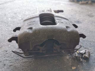 bontott FORD FOCUS I Bal első Féknyereg Munkahengerrel