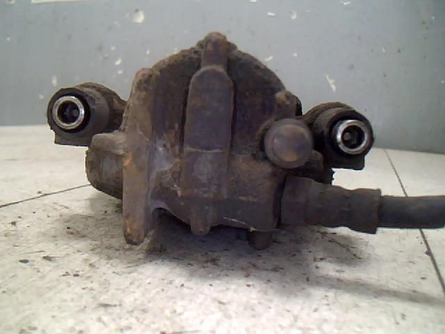 bontott FORD FOCUS I Bal első Féknyereg Munkahengerrel