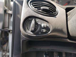 bontott FORD FOCUS I Bal első Féknyereg Munkahengerrel