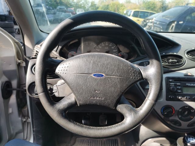 bontott FORD FOCUS I Bal első Féknyereg Munkahengerrel
