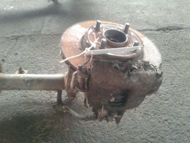 bontott FORD FOCUS I Bal első Féknyereg Munkahengerrel