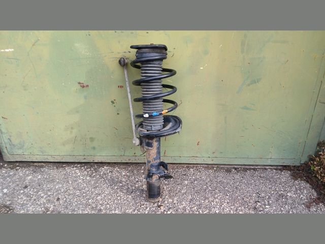 bontott FORD FOCUS I Bal első Gólyaláb (Lengécsillapító, Rugó)