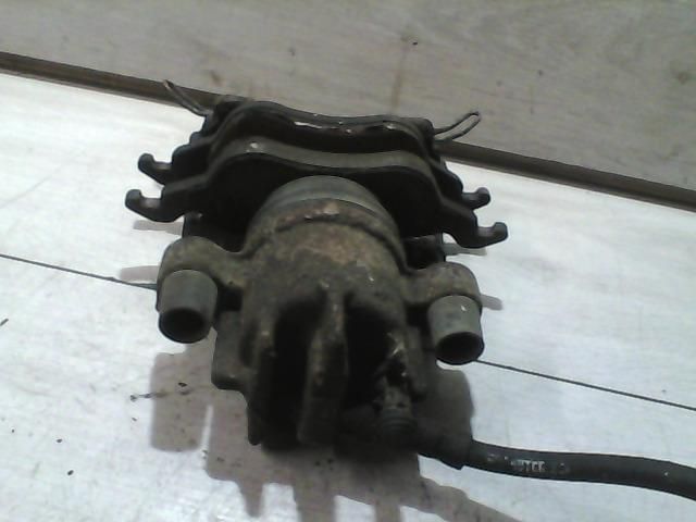 bontott FORD FOCUS I Bal hátsó Féknyereg Munkahengerrel