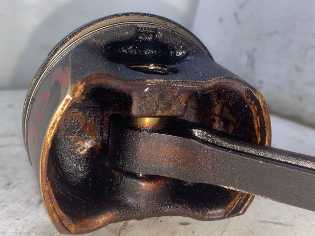 bontott FORD FOCUS I Dugattyú és Hajtókar