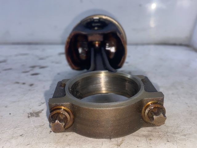 bontott FORD FOCUS I Dugattyú és Hajtókar