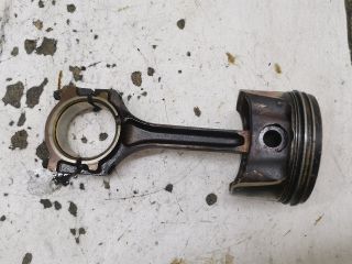 bontott FORD FOCUS I Dugattyú és Hajtókar