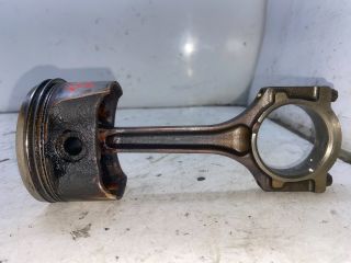 bontott FORD FOCUS I Dugattyú és Hajtókar