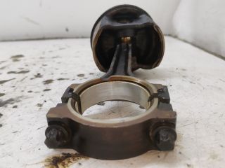 bontott FORD FOCUS I Dugattyú és Hajtókar