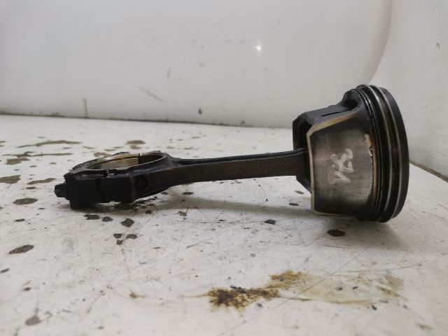 bontott FORD FOCUS I Dugattyú és Hajtókar