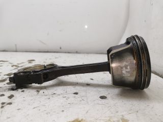 bontott FORD FOCUS I Dugattyú és Hajtókar