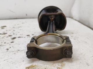 bontott FORD FOCUS I Dugattyú és Hajtókar