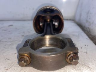 bontott FORD FOCUS I Dugattyú és Hajtókar