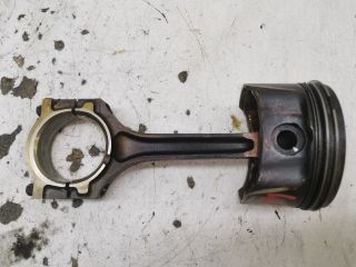 bontott FORD FOCUS I Dugattyú és Hajtókar