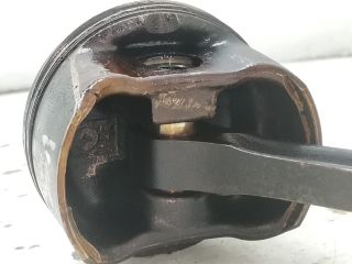 bontott FORD FOCUS I Dugattyú és Hajtókar