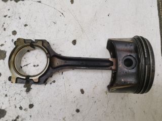 bontott FORD FOCUS I Dugattyú és Hajtókar