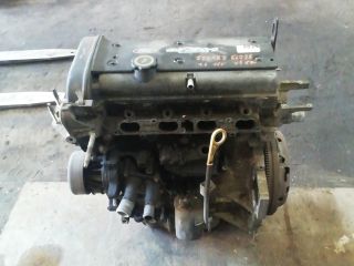bontott FORD FOCUS I Motor (Fűzött blokk hengerfejjel)