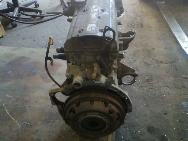 bontott FORD FOCUS I Motor (Fűzött blokk hengerfejjel)