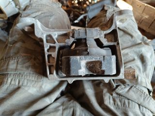 bontott FORD FOCUS I Motor Tartó Bak (Fém)