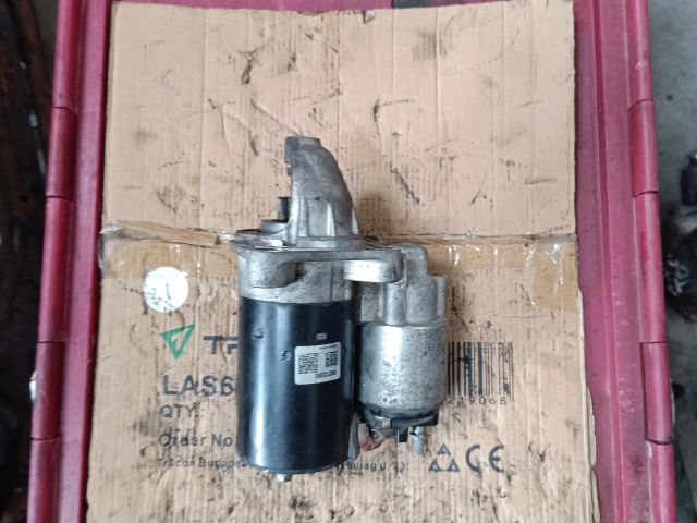 bontott FORD FOCUS I Önindító