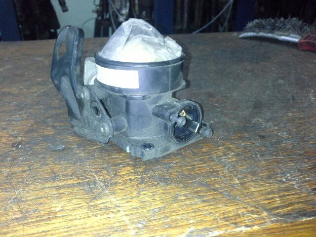 bontott FORD FOCUS I Fojtószelep (Mechanikus)