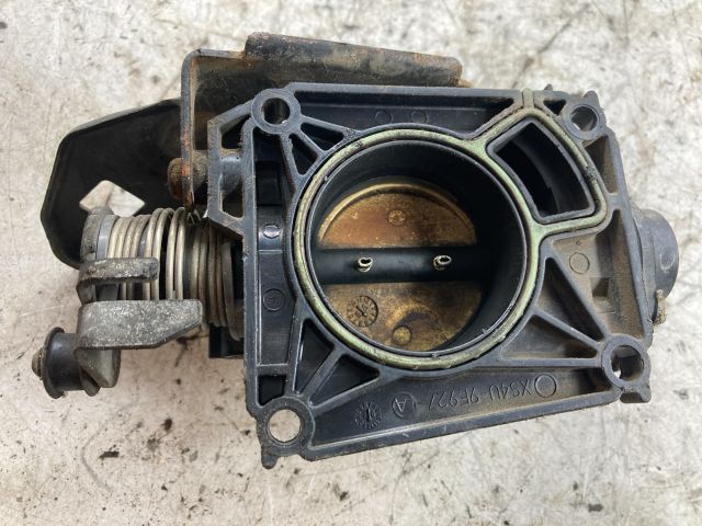 bontott FORD FOCUS I Fojtószelep (Mechanikus)