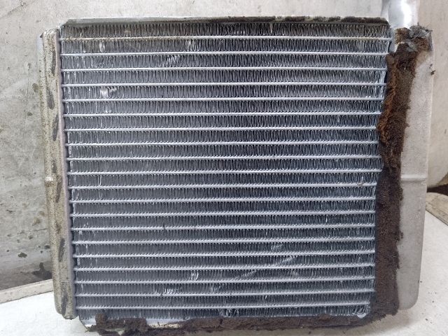 bontott FORD FOCUS I Fűtőradiátor