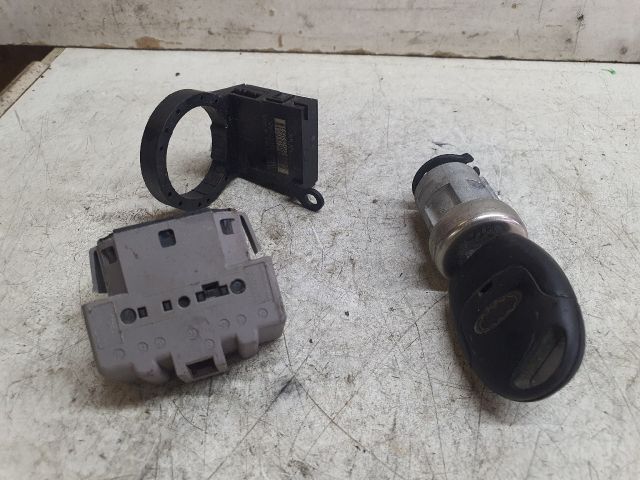 bontott FORD FOCUS I Gyújtáskapcsoló