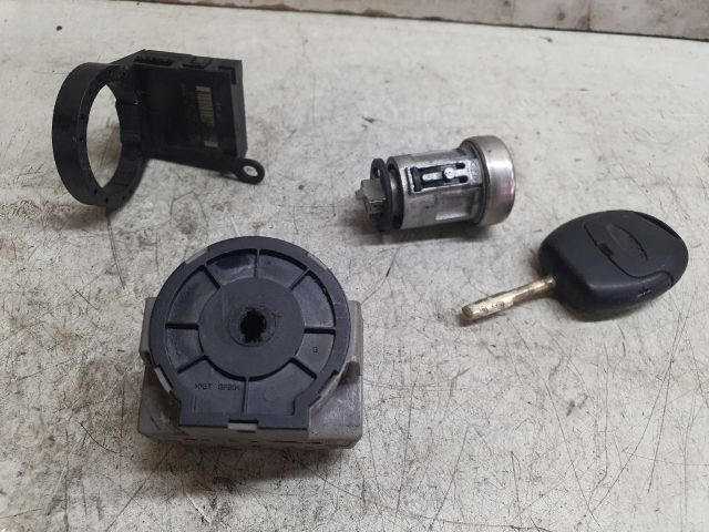 bontott FORD FOCUS I Gyújtáskapcsoló