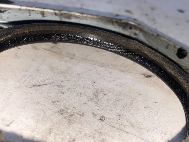 bontott FORD FOCUS I Hátsó Főtengely Szimmeringház