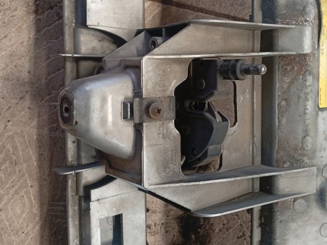 bontott FORD FOCUS I Homlokfal (Üres lemez)