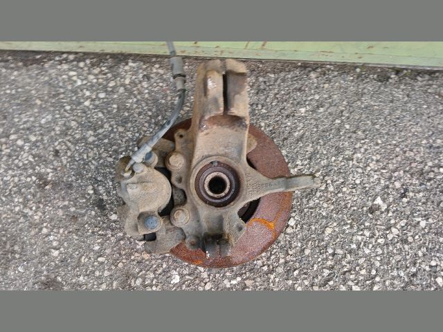 bontott FORD FOCUS I Jobb első Csonkállvány Kerékaggyal