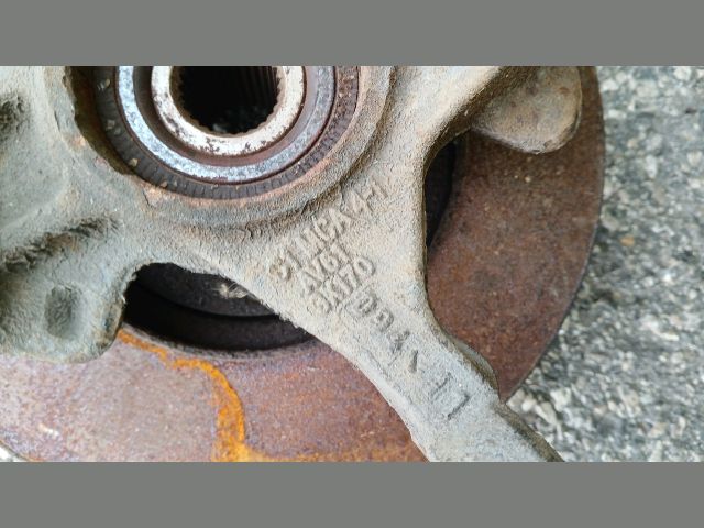 bontott FORD FOCUS I Jobb első Csonkállvány Kerékaggyal