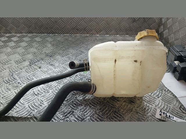 bontott FORD FOCUS I Kiegyenlítő Tartály