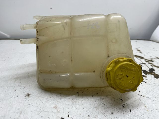 bontott FORD FOCUS I Kiegyenlítő Tartály