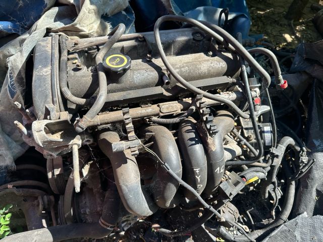bontott FORD FOCUS I Komplett Motor (Segédberendezésekkel)