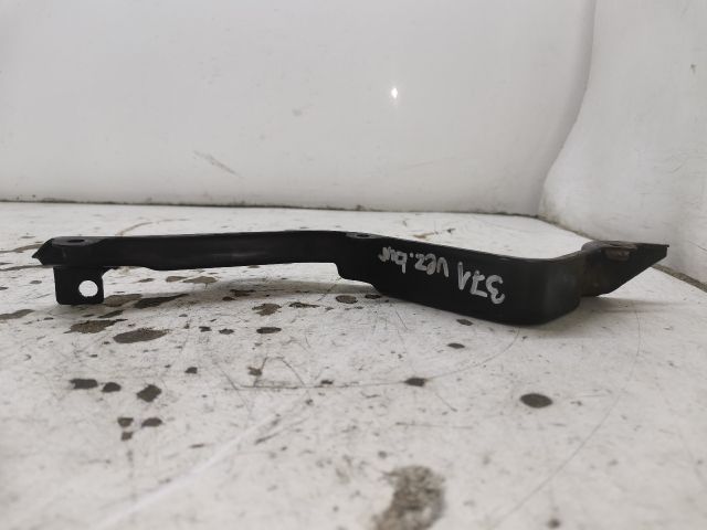 bontott FORD FOCUS I Külső Alsó Vezérlés Burkolat